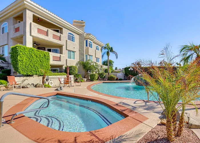 Holiday home Walkable Oasis W/ Pool Near Old Town *